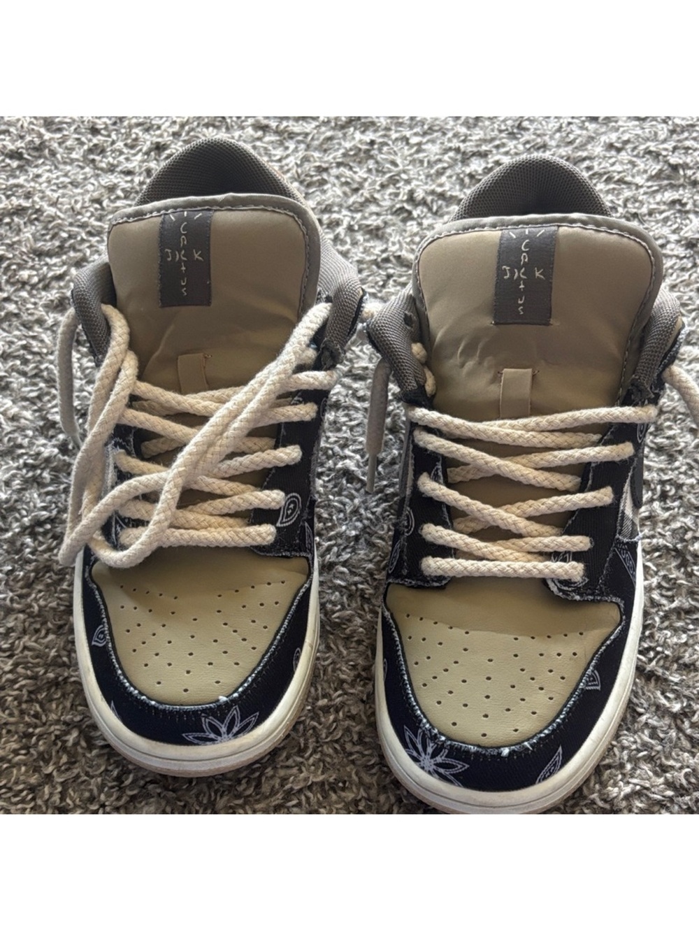Men’s Cactus Jack by Travis Scott dunks